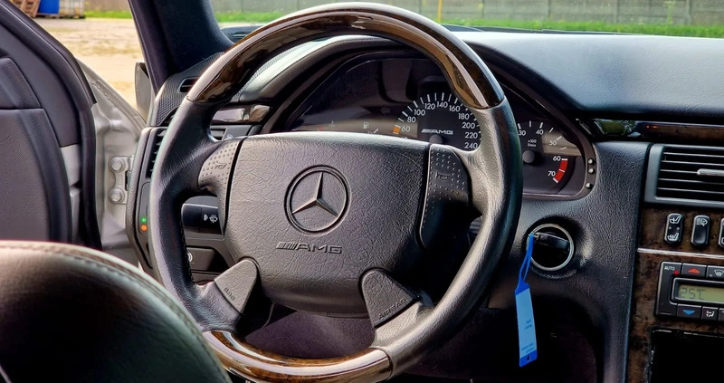 Mercedes-Benz Klasa E cena 87000 przebieg: 95000, rok produkcji 1999 z Kęty małe 106